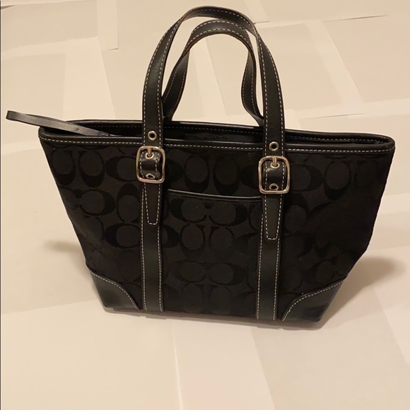 Authentic Coach mini jacquard tote. - Picture 4 of 9